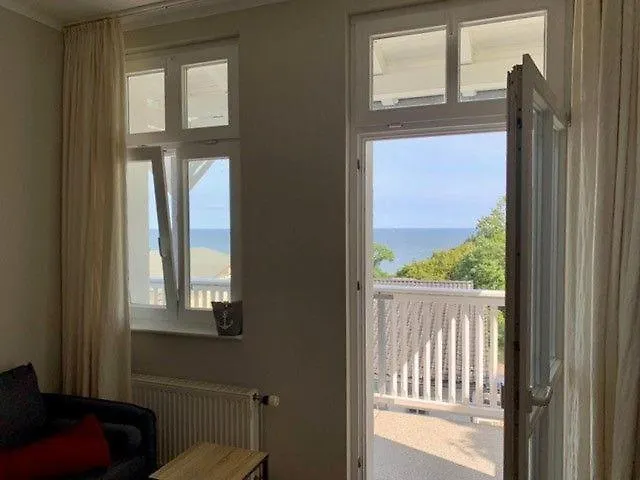 Haus Quisisana 11 - 450 Appartement Goehren (Ruegen)